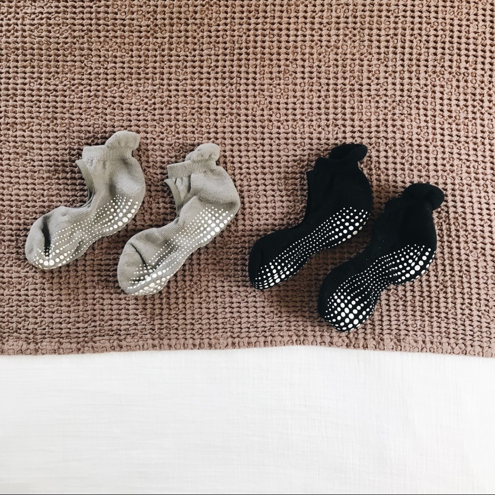 Workout Barre Socks (two pairs)